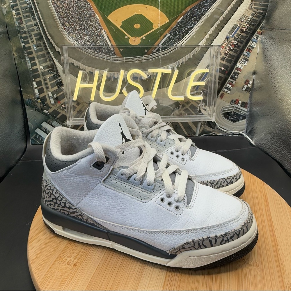 Jordan 3 Retro (GS) Hide N' Sneak White Grey Black Sz 5Y